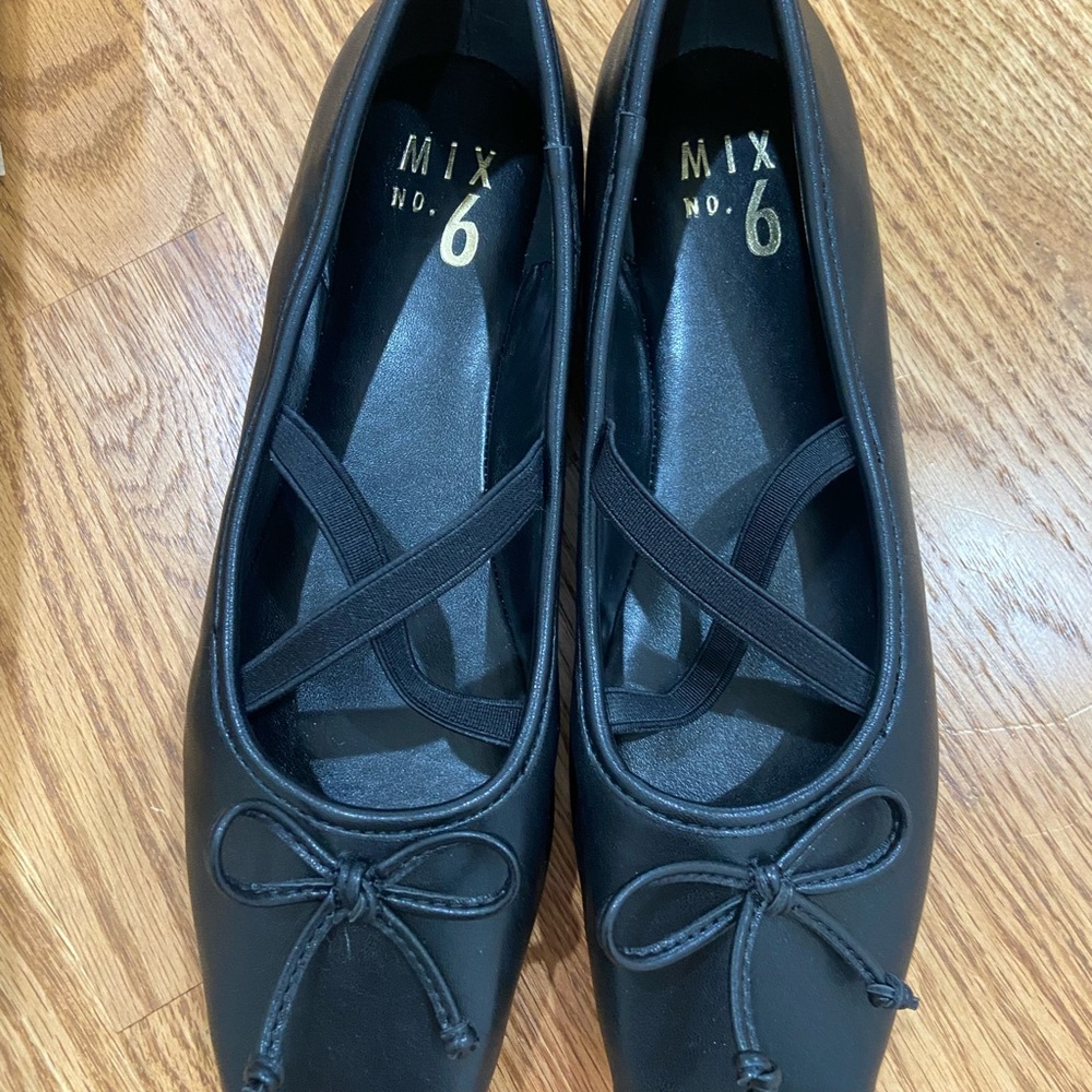 Mix No. 6 Black Women's Ballet Flats
